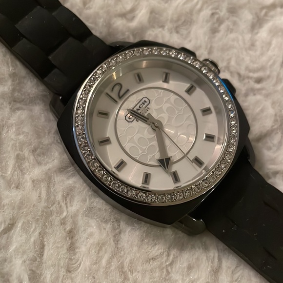 Brand new black on black silicon coach watch. With price still attached. - Picture 4 of 4